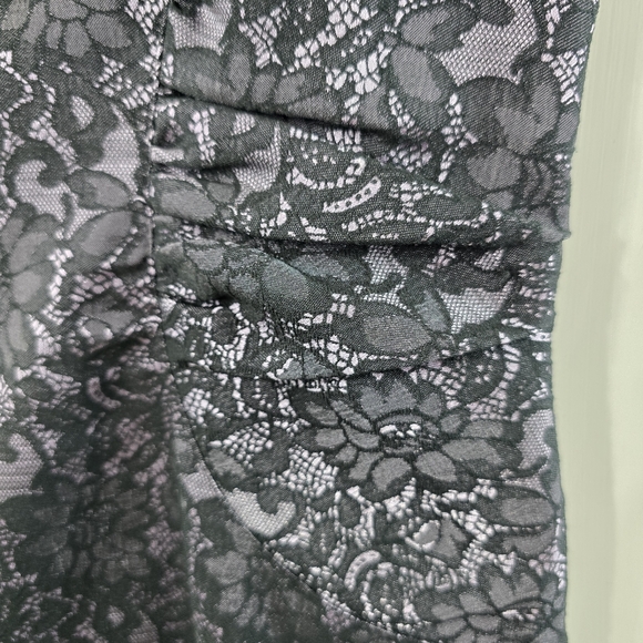 Adrianna Papell Old Hollywood Glamor Lace Print Sleeveless Ruched Sheath Dress 6 - Picture 2 of 13